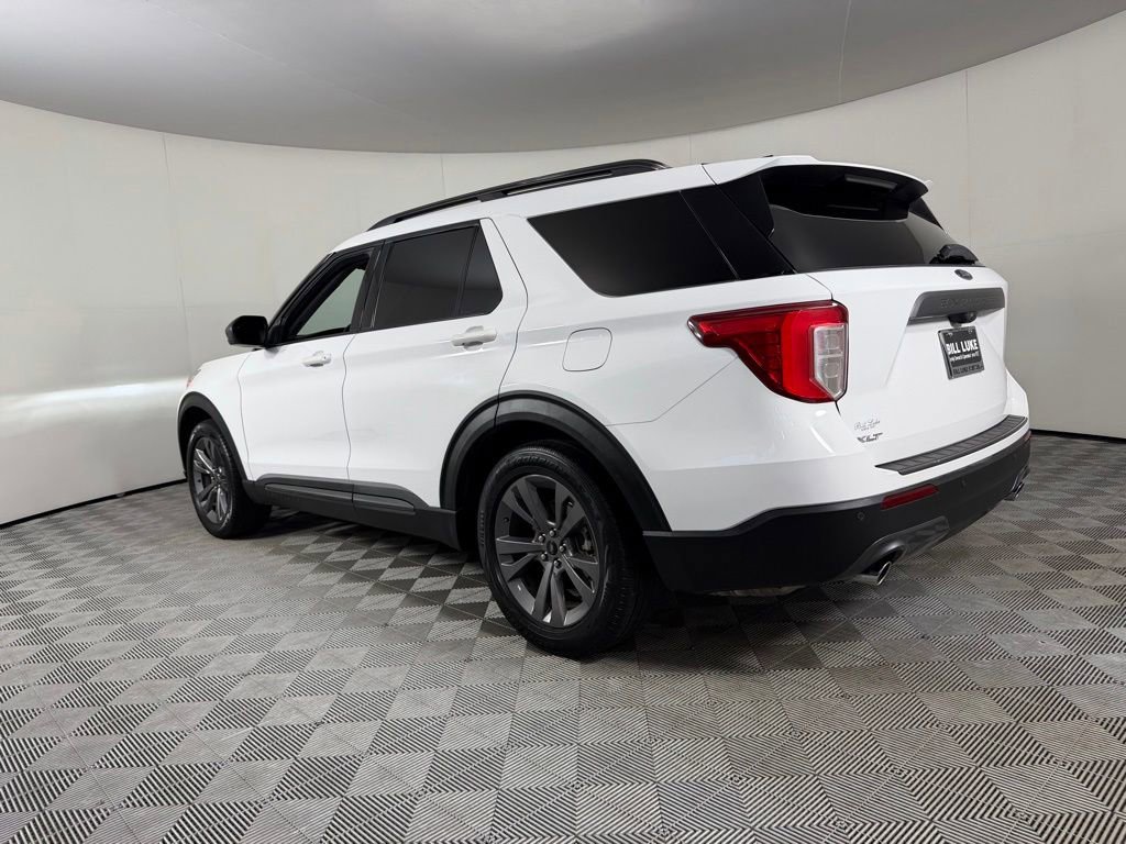 Used 2021 Ford Explorer XLT w/ Equipment Group 202A RWD image 9