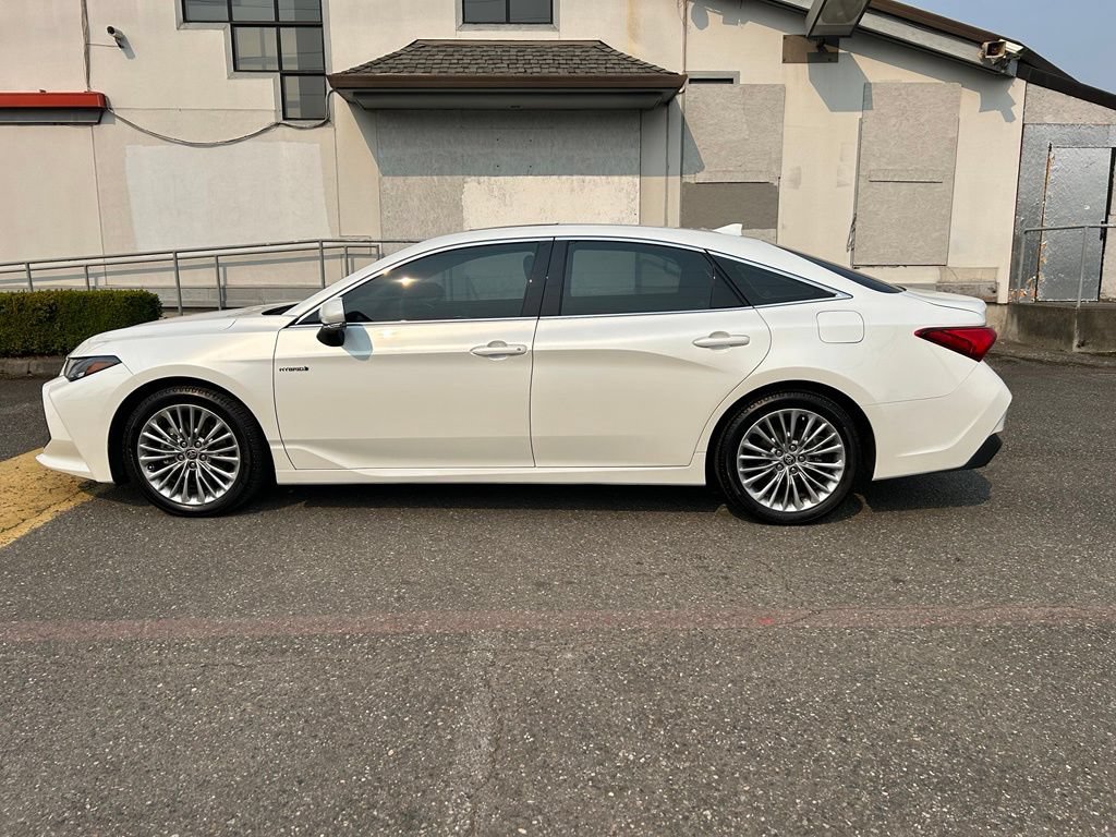 Certified 2021 Toyota Avalon Limited w/ Advanced Safety Package FWD image 8