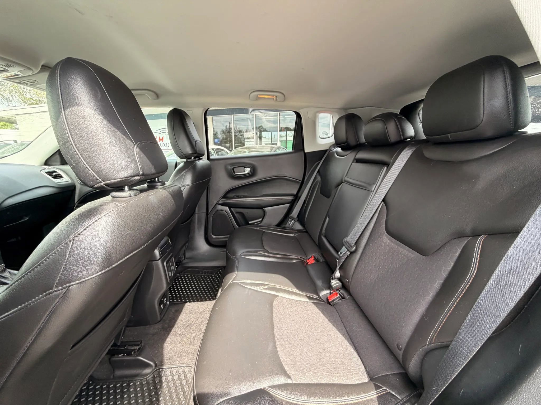 Used 2018 Jeep Compass Latitude w/ Popular Equipment Group AWD/4WD image 13