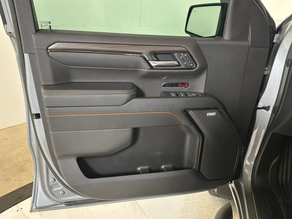 Used 2023 GMC Sierra 1500 AT4 w/ AT4 Premium Package AWD/4WD image 12