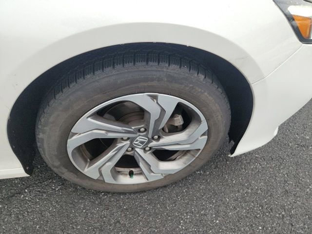 Used 2018 Honda Accord EX image 12