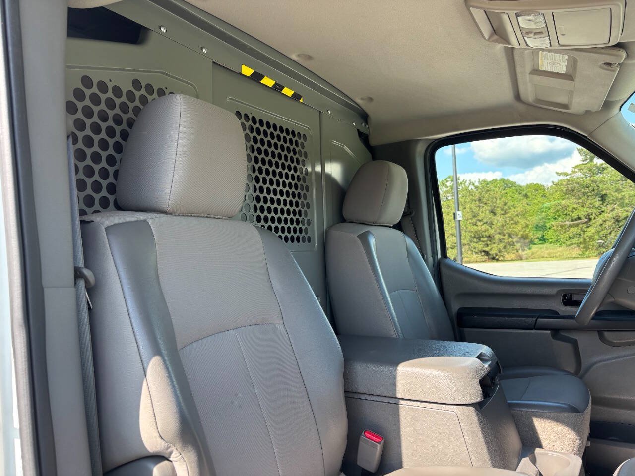 Used 2017 Nissan NV 2500 SV w/ Technology Package RWD image 10