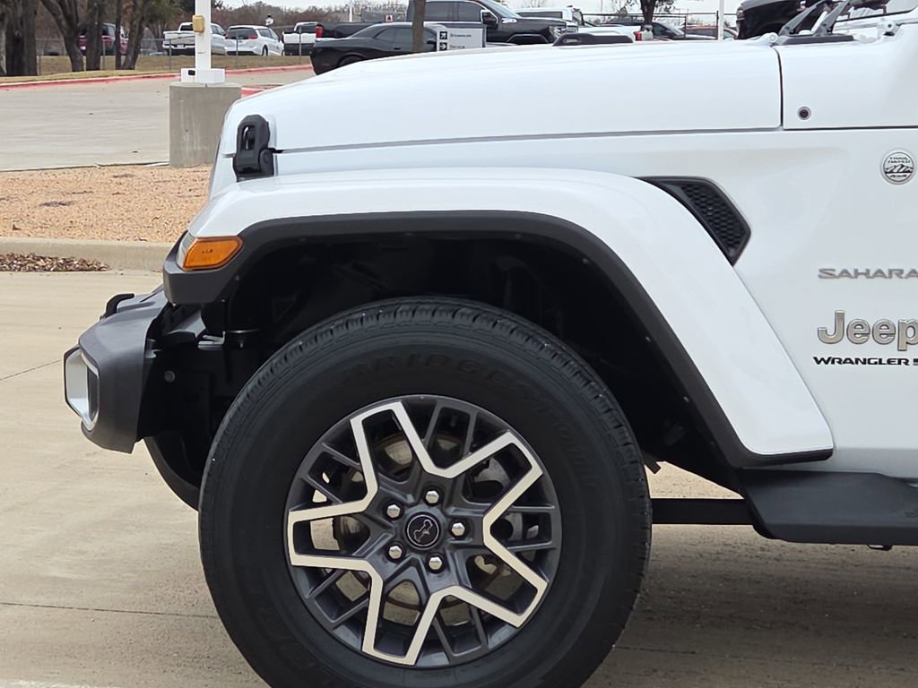 Used 2024 Jeep Wrangler Sahara w/ Technology Group image 5