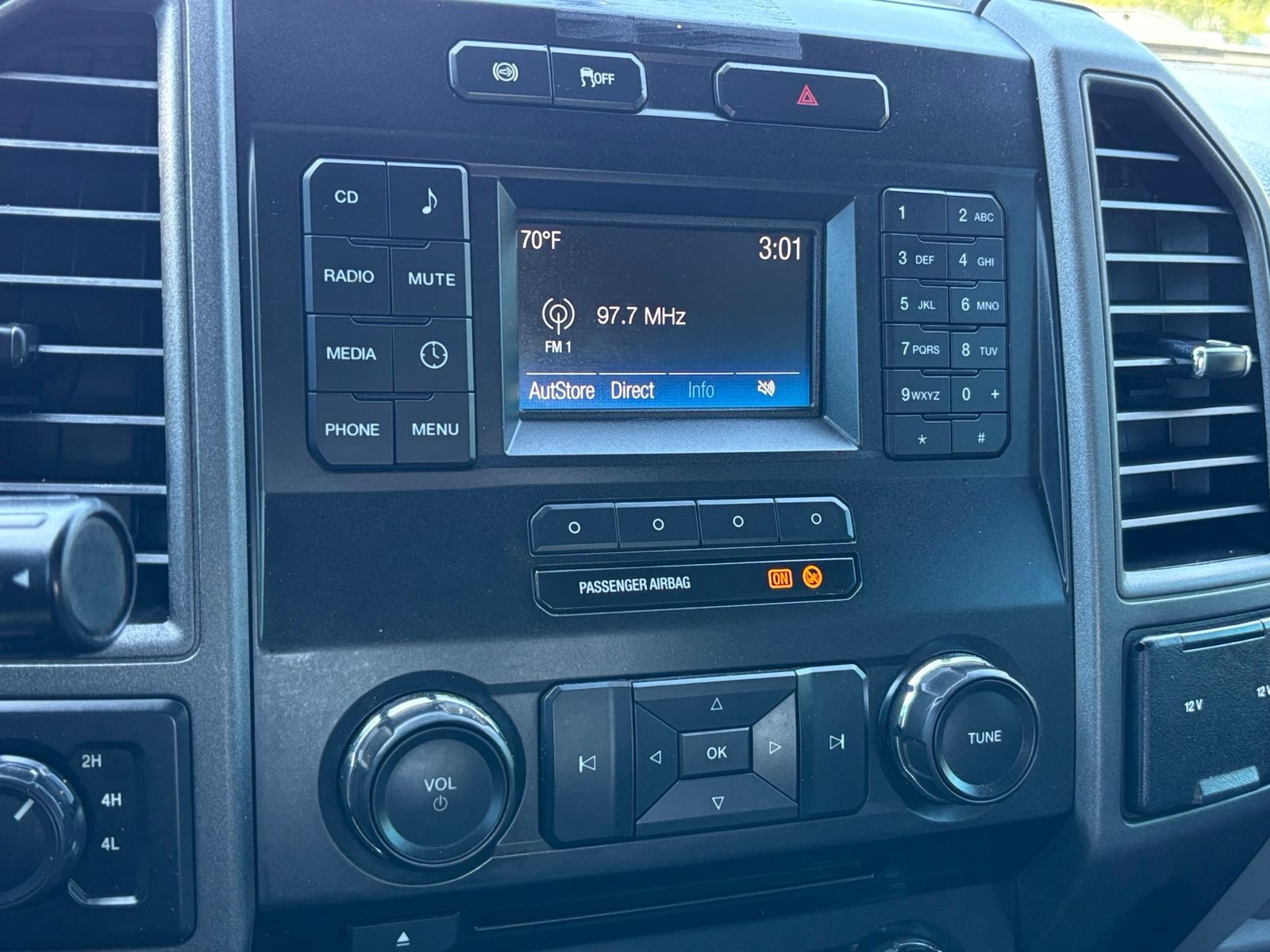 Used 2018 Ford F550 4x4 Crew Cab Super Duty image 22