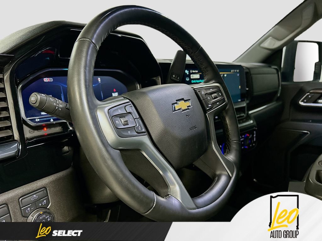 Used 2024 Chevrolet Silverado 2500 LT image 11