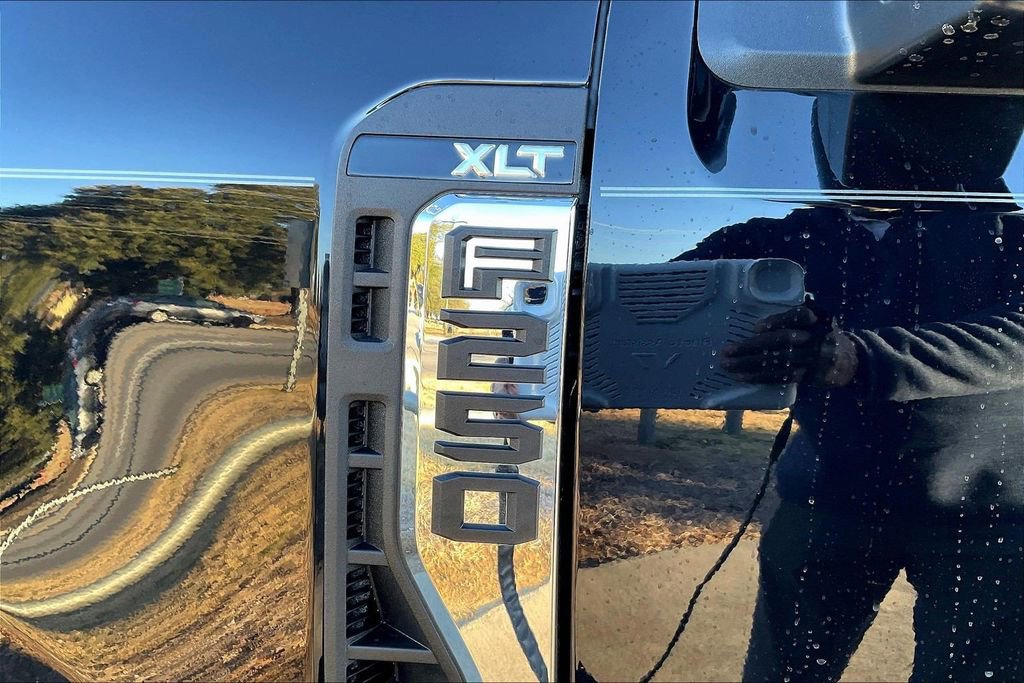 Certified 2026 Ford F250 XLT w/ FX4 Off-Road Package image 7