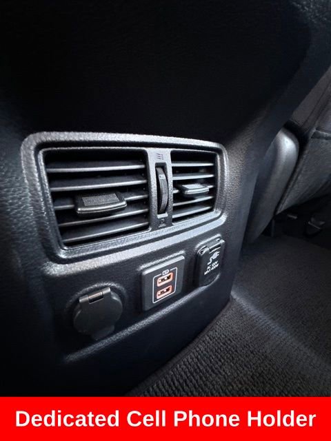 Certified 2024 Nissan Titan SV w/ SV Bronze Edition Package image 35