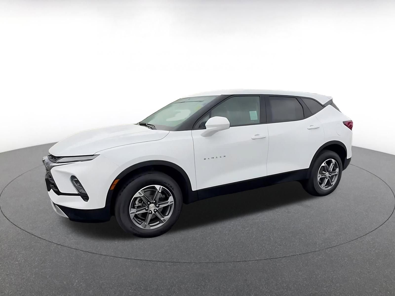 Used 2025 Chevrolet Blazer LT image 8
