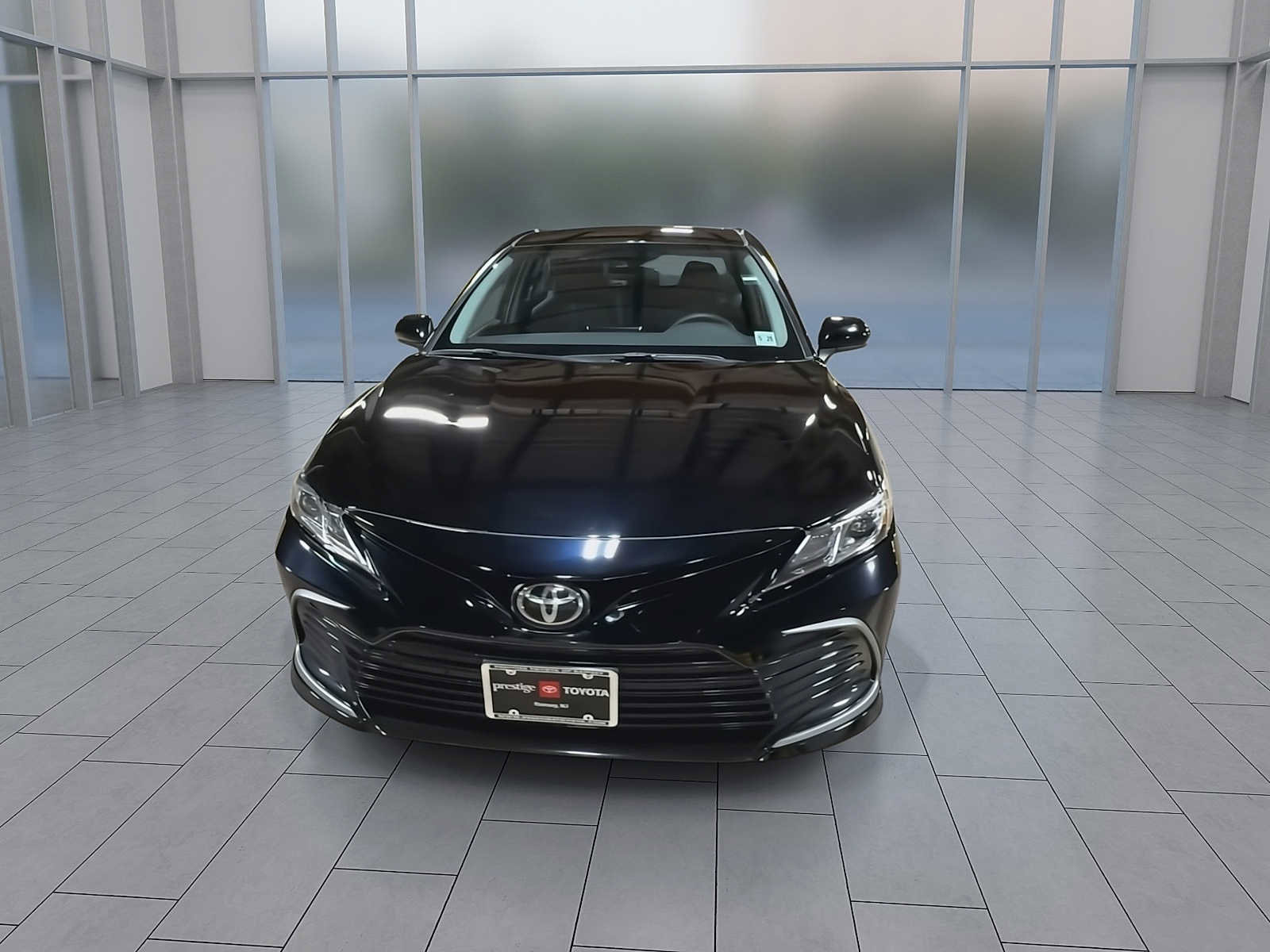 Certified 2021 Toyota Camry LE FWD image 3