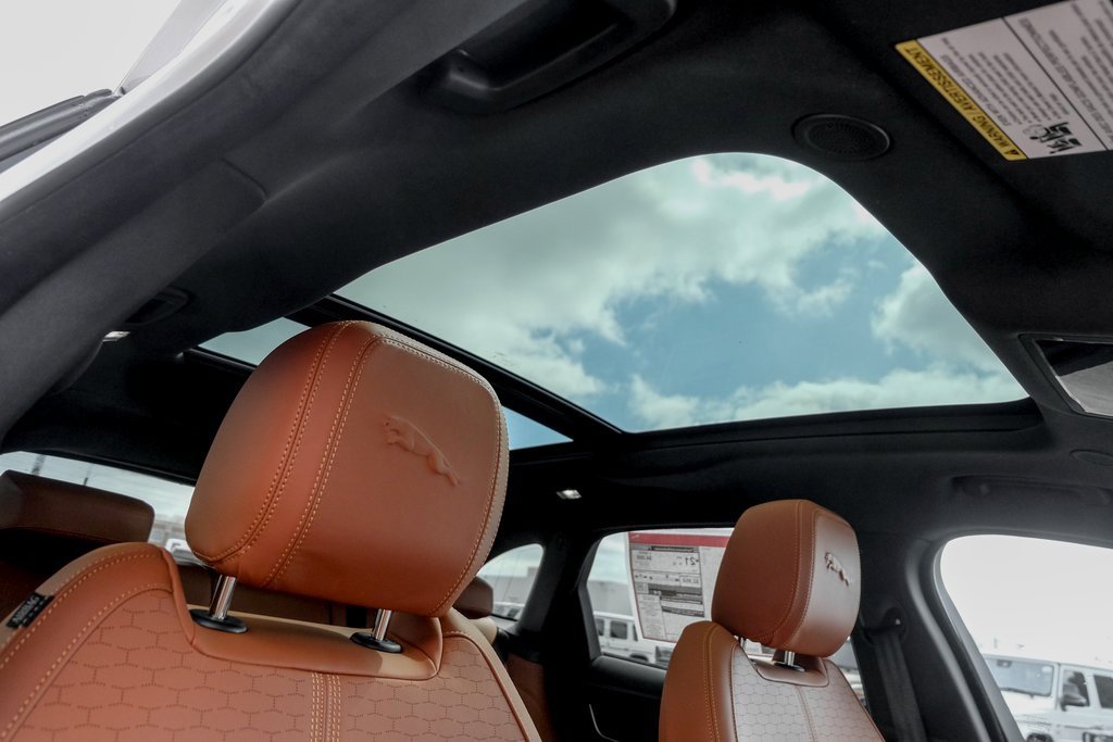 New 2026 Jaguar F-PACE R-Dynamic S image 22