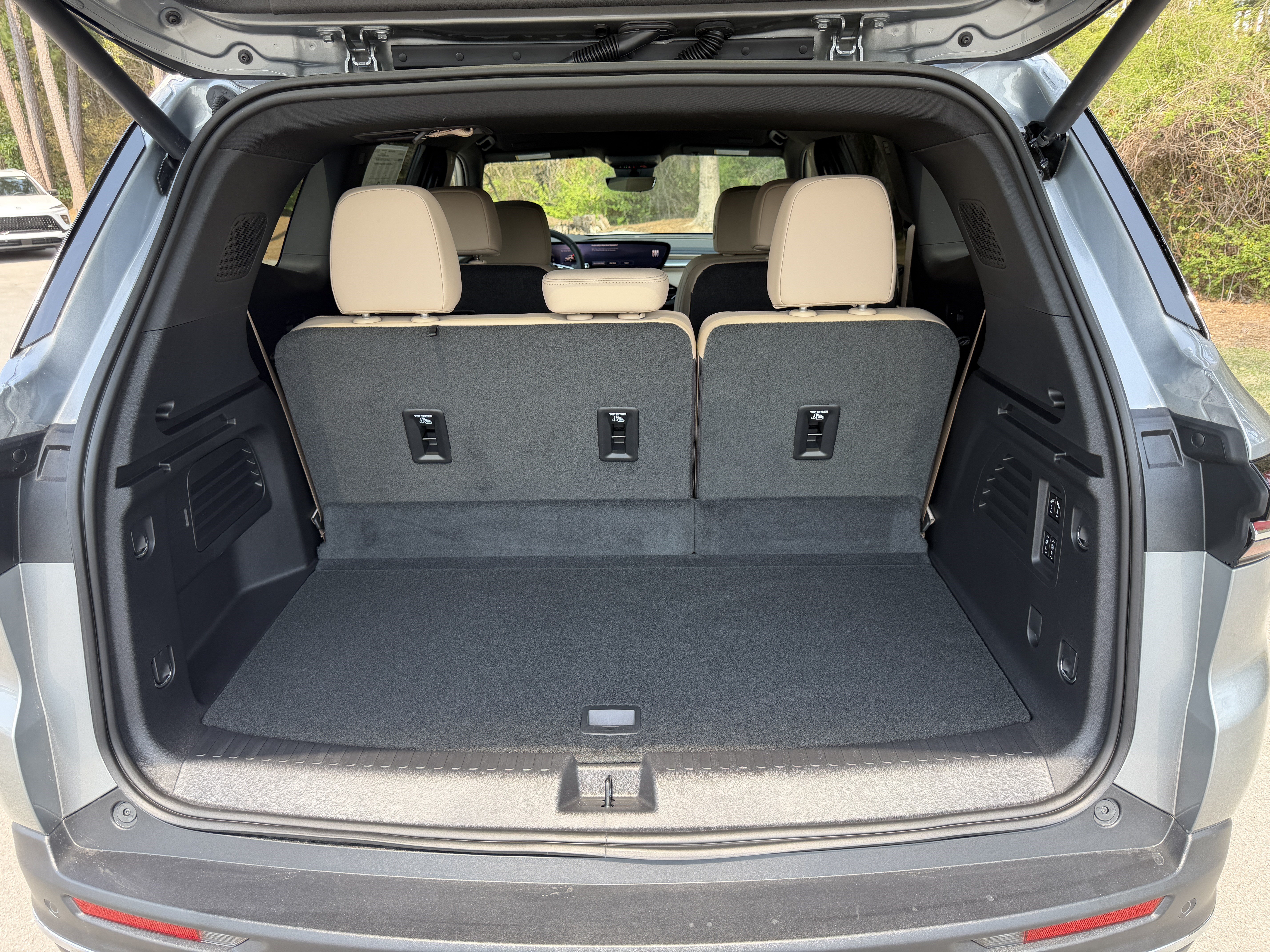 New 2027 Buick Enclave Preferred w/ Power Package FWD image 4