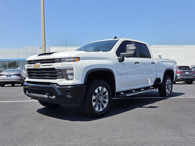 Used 2024 Chevrolet Silverado 2500 Custom w/ Custom Value Package image 2
