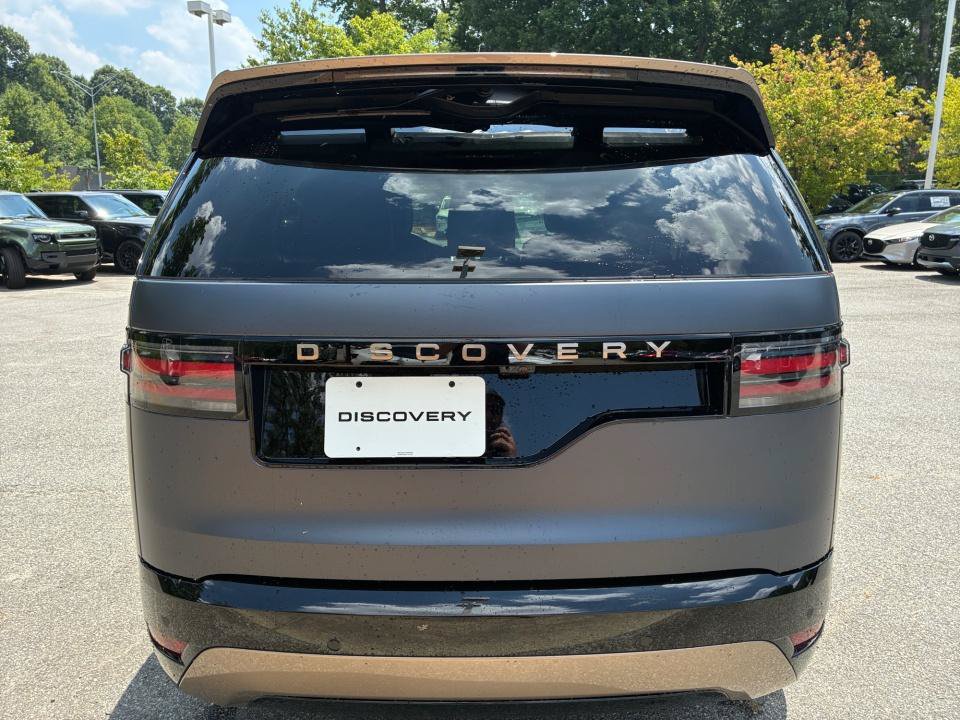 New 2026 Land Rover Discovery Limited Edition AWD/4WD image 14