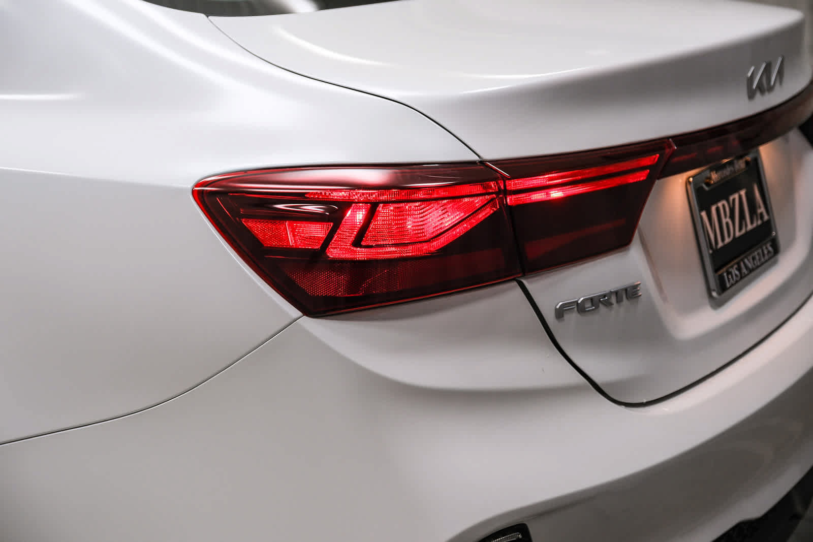 Used 2023 Kia Forte LXS FWD image 7