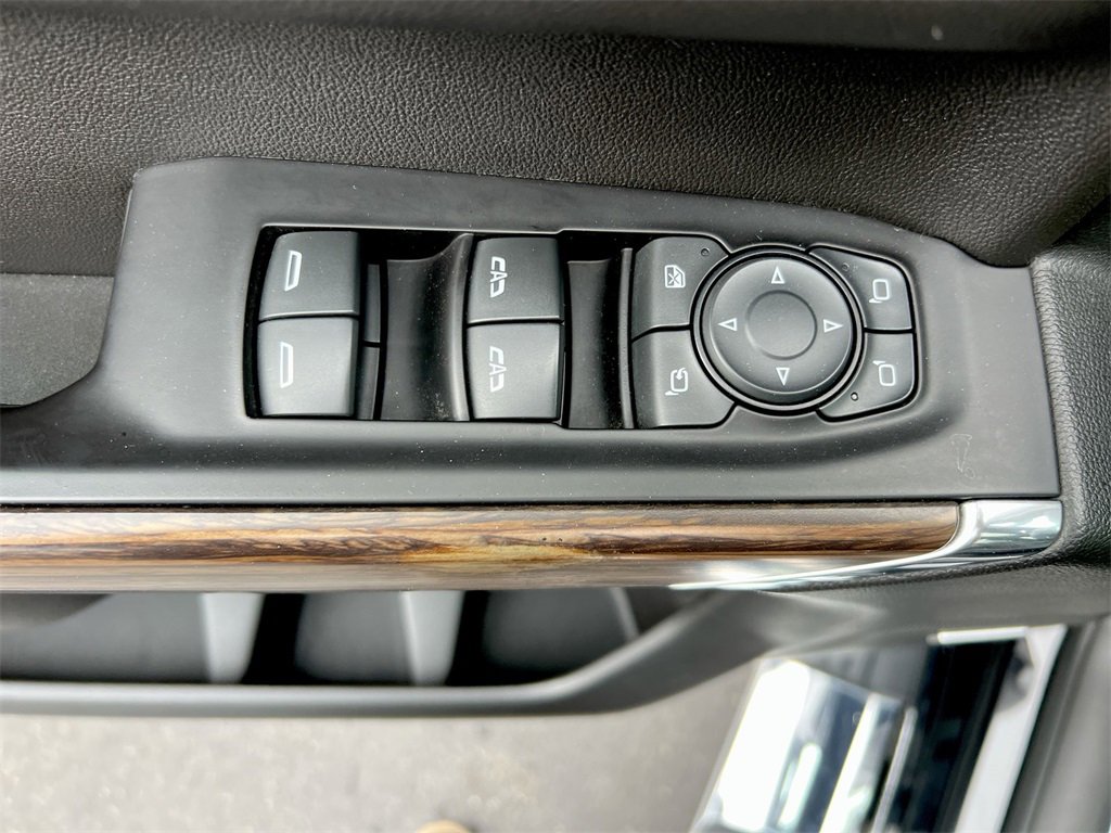 Certified 2019 Chevrolet Silverado 1500 High Country w/ Technology Package image 20