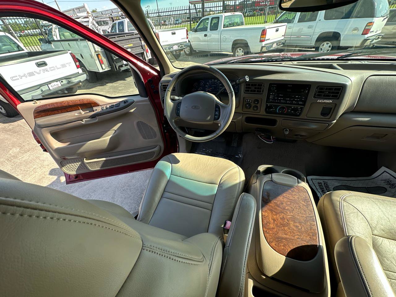 Used 2001 Ford Excursion Limited AWD/4WD image 28