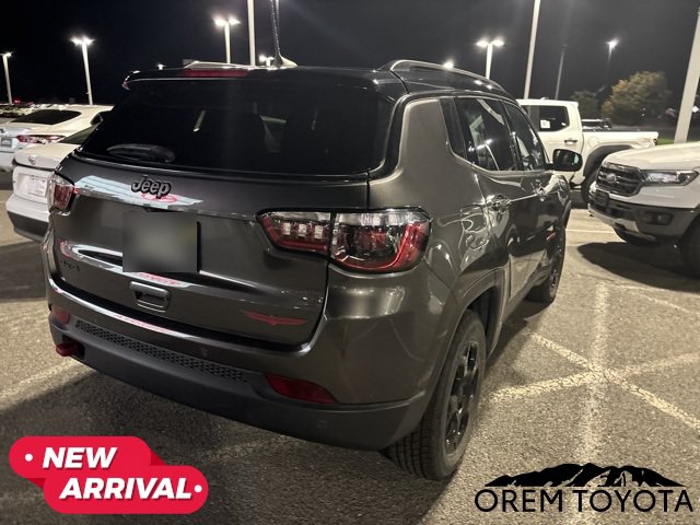 Used 2023 Jeep Compass Trailhawk AWD/4WD image 14