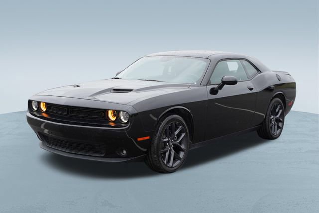 Used 2023 Dodge Challenger SXT w/ Blacktop Package image 3