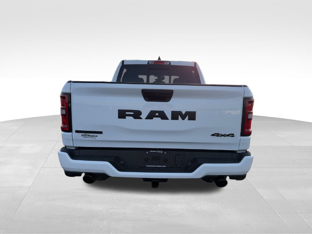 Used 2025 RAM 1500 Big Horn AWD/4WD image 3