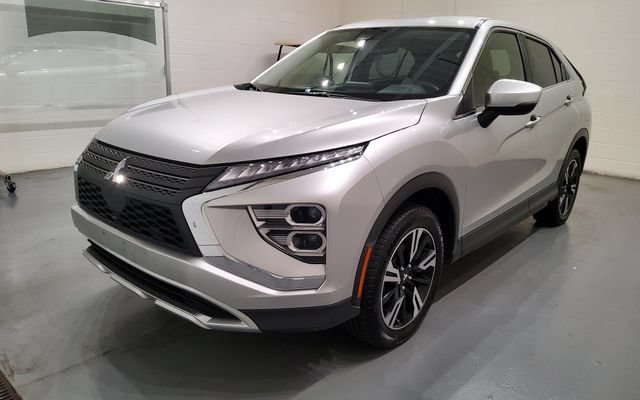 Used 2024 Mitsubishi Eclipse Cross SE AWD/4WD image 3