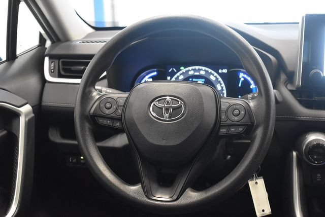 Used 2024 Toyota RAV4 LE AWD/4WD image 24