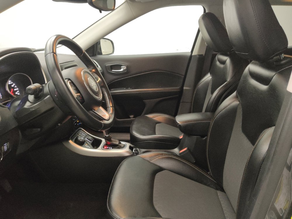 Used 2019 Jeep Compass Latitude image 17