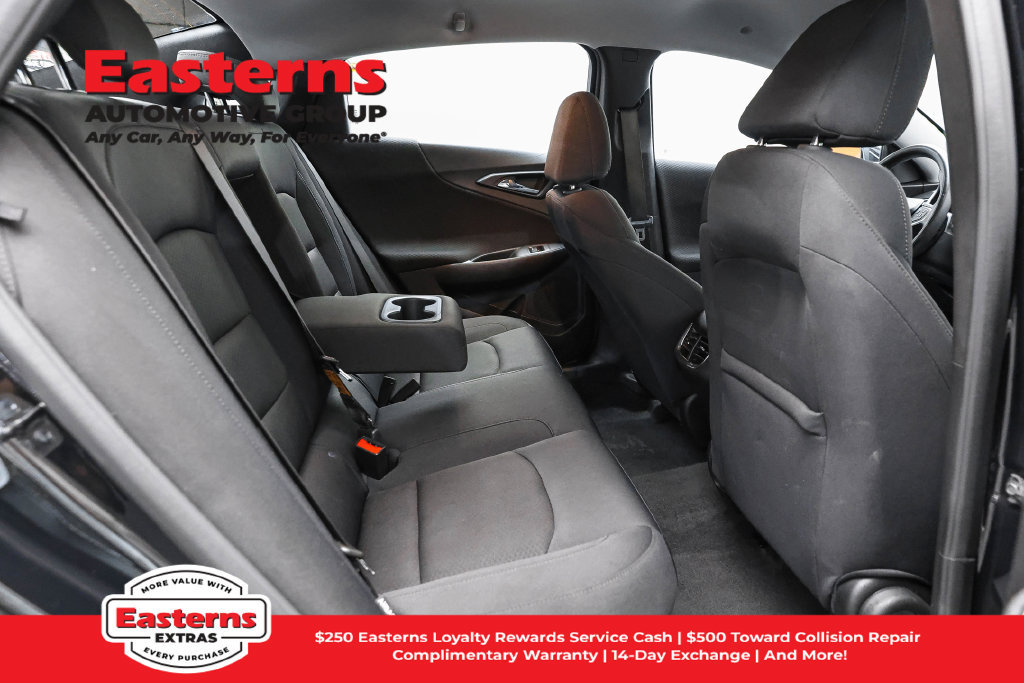 Used 2025 Chevrolet Malibu LT FWD image 24
