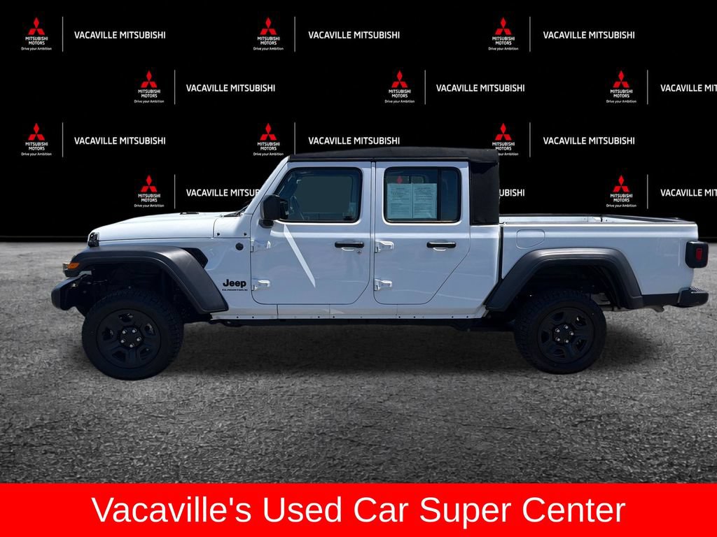 Used 2024 Jeep Gladiator Sport AWD/4WD image 2