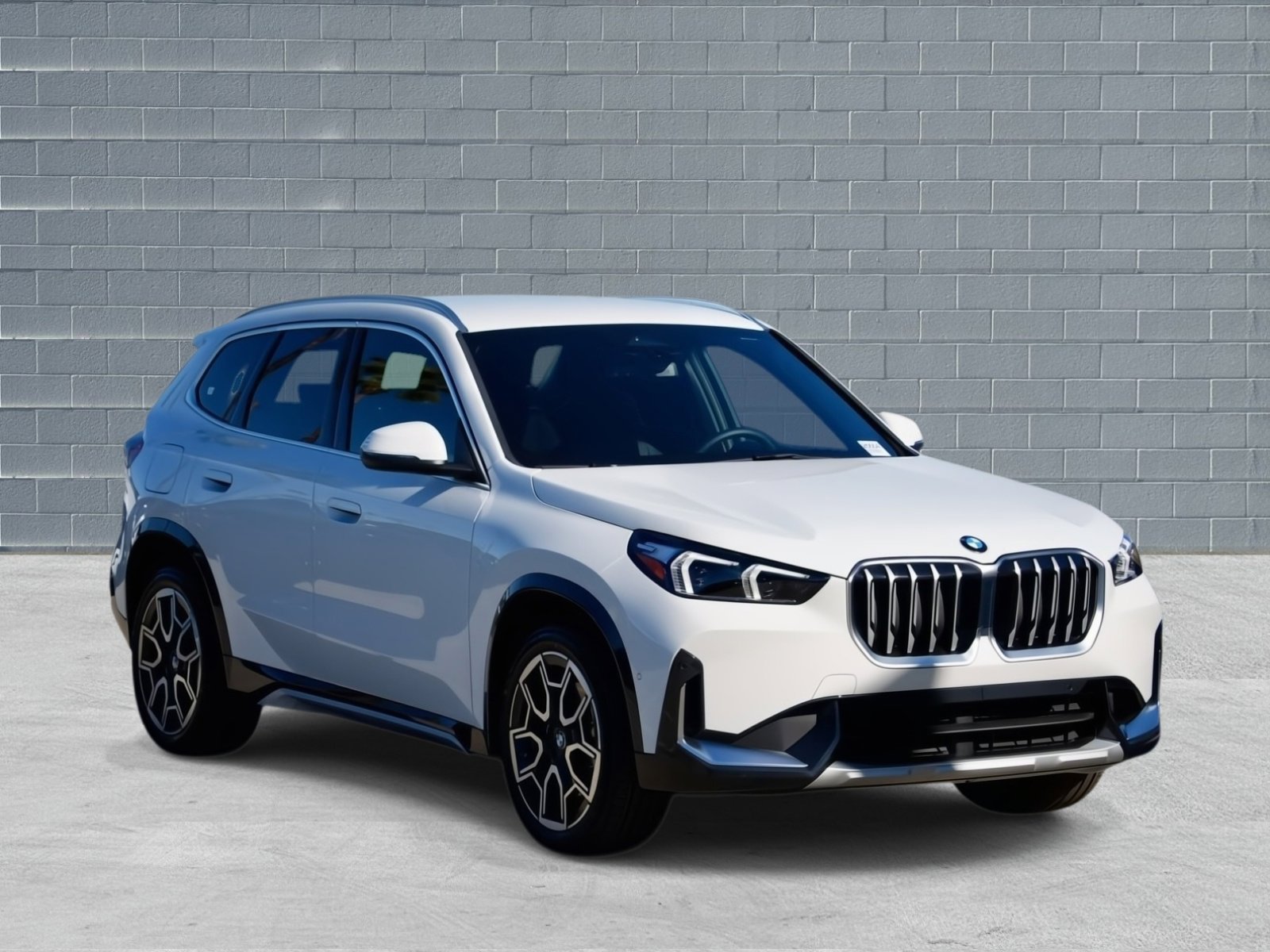 New 2026 BMW X1 xDrive28i
