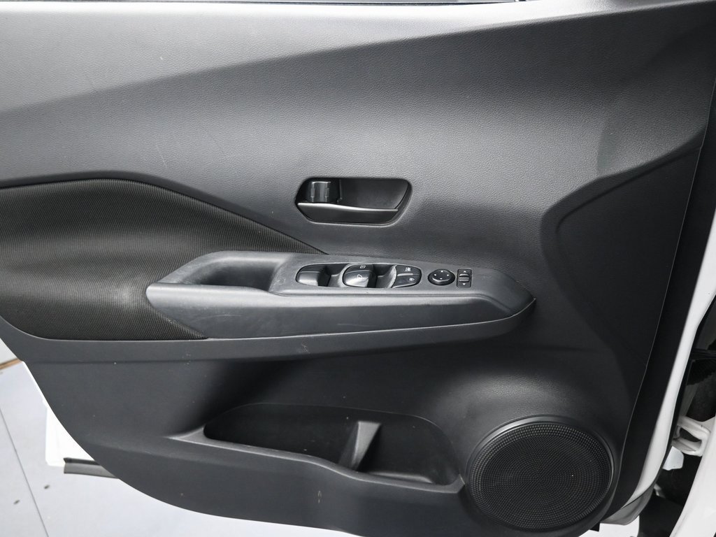 Used 2024 Nissan Kicks S image 26