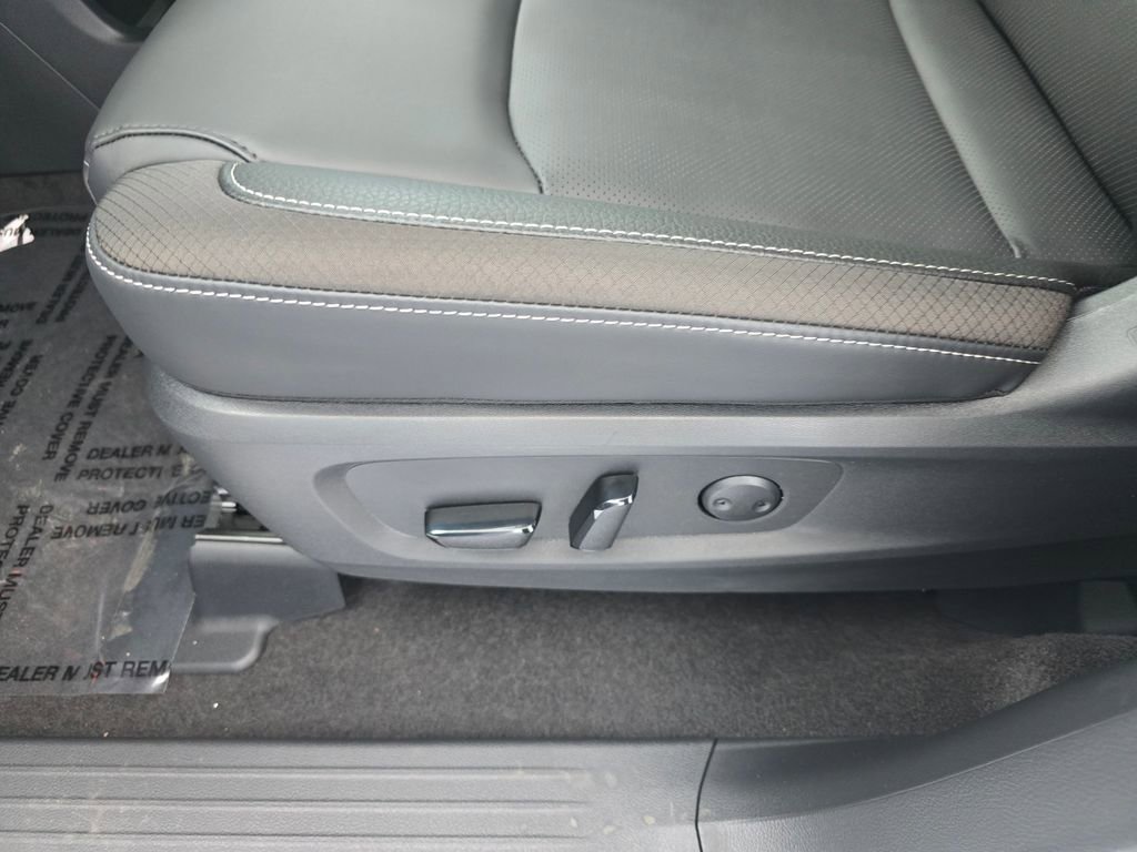 New 2026 Nissan Pathfinder SL FWD image 22