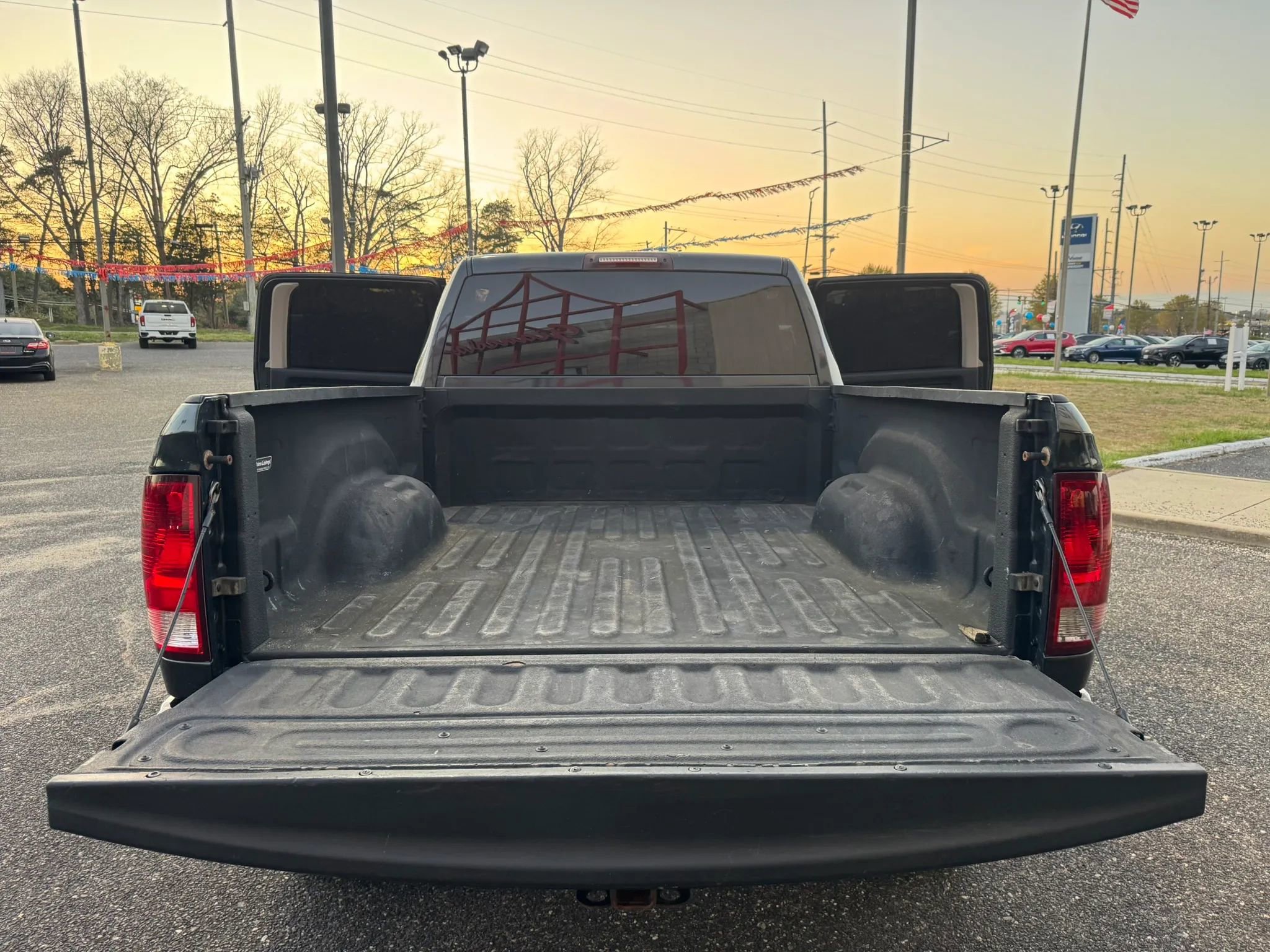 Used 2015 RAM 2500 Tradesman w/ Chrome Appearance Group AWD/4WD image 15
