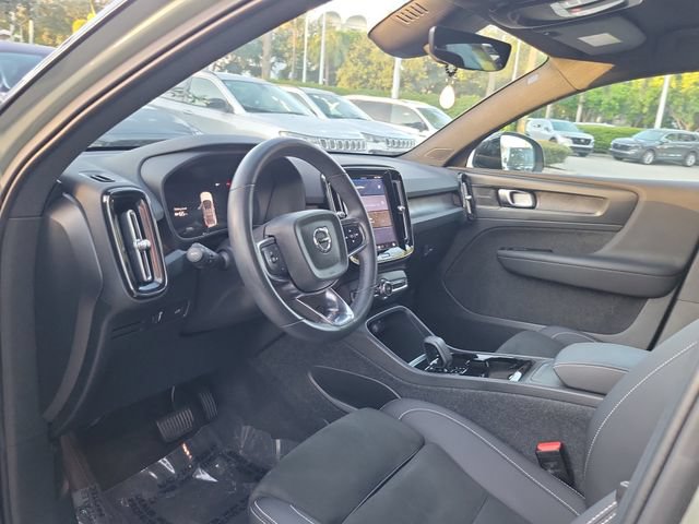Used 2022 Volvo C40 P8 Recharge Ultimate AWD/4WD image 10