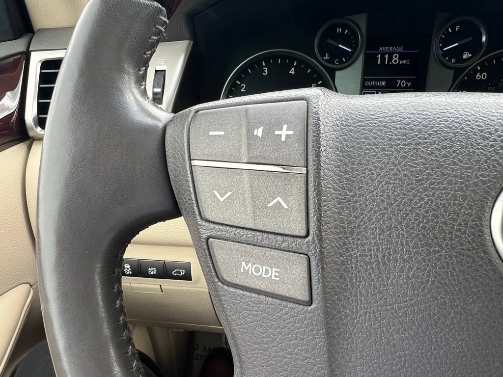 Used 2013 Lexus LX 570 4WD w/ Luxury Pkg image 41