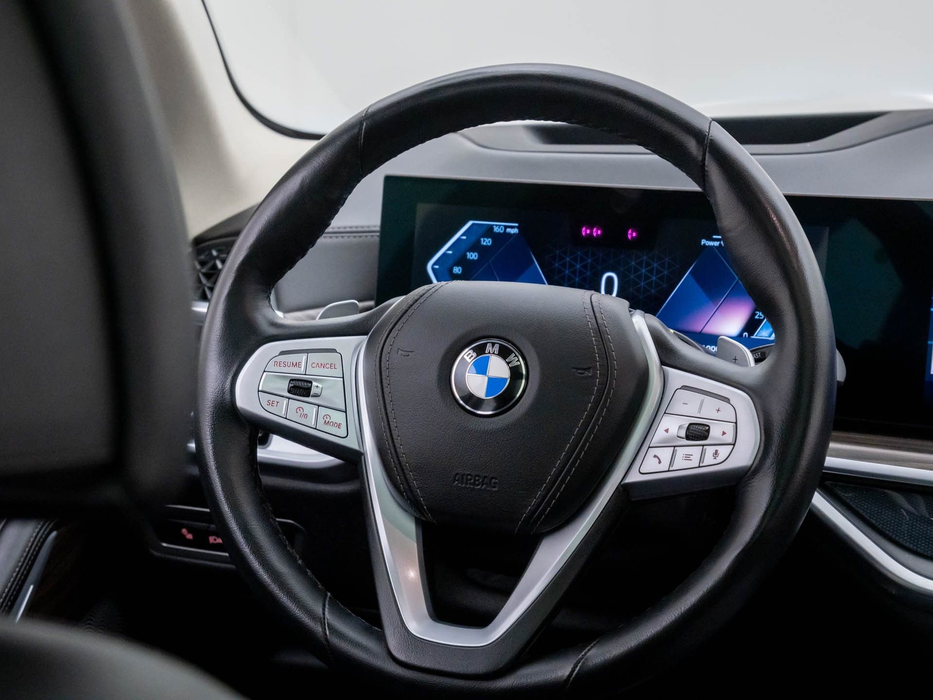 Certified 2025 BMW X7 xDrive40i w/ Executive Package image 10