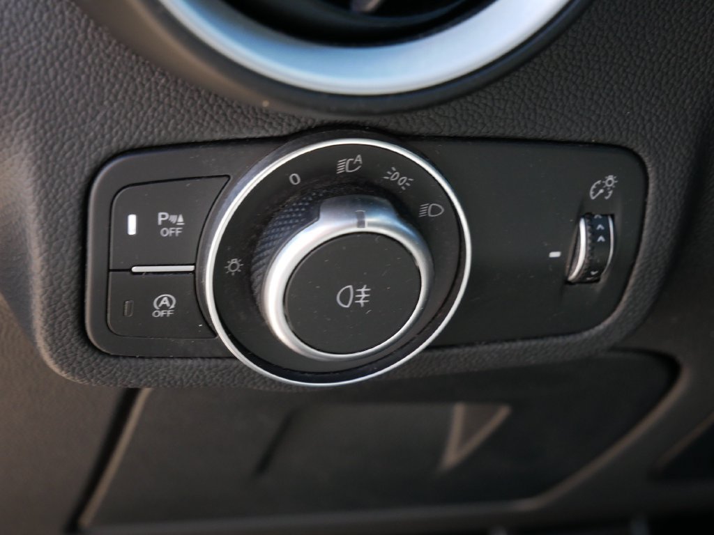 Used 2023 Alfa Romeo Stelvio Ti AWD/4WD image 20