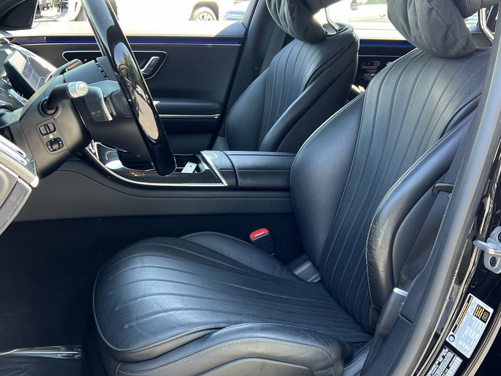Certified 2022 Mercedes-Benz S 500 4MATIC w/ AMG Line Package image 17