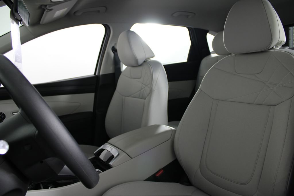 Certified 2026 Hyundai Tucson SE FWD image 19