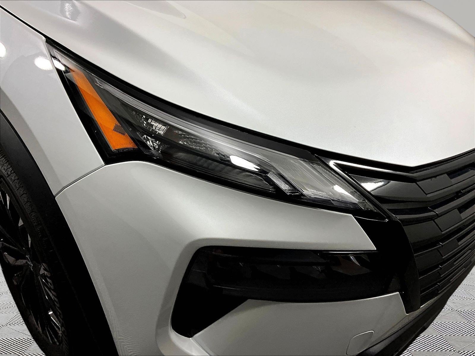New 2026 Nissan Rogue Dark Armor AWD/4WD image 8