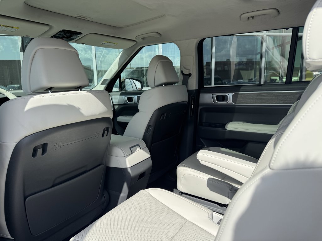 Used 2024 Hyundai Santa Fe Calligraphy image 36