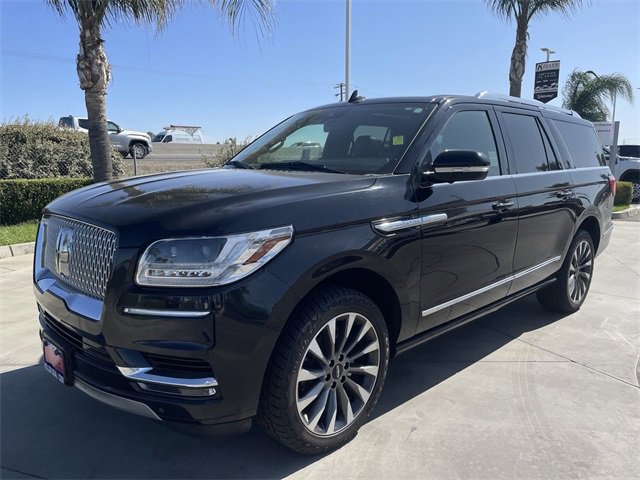 Used 2021 Lincoln Navigator L Reserve image 4