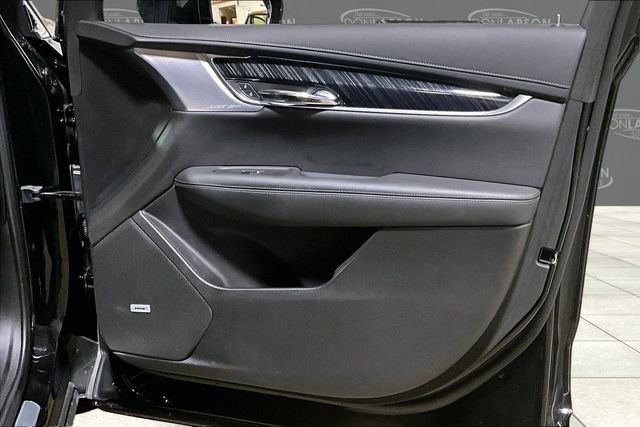 Used 2023 Cadillac XT6 Premium Luxury w/ Technology Package image 12