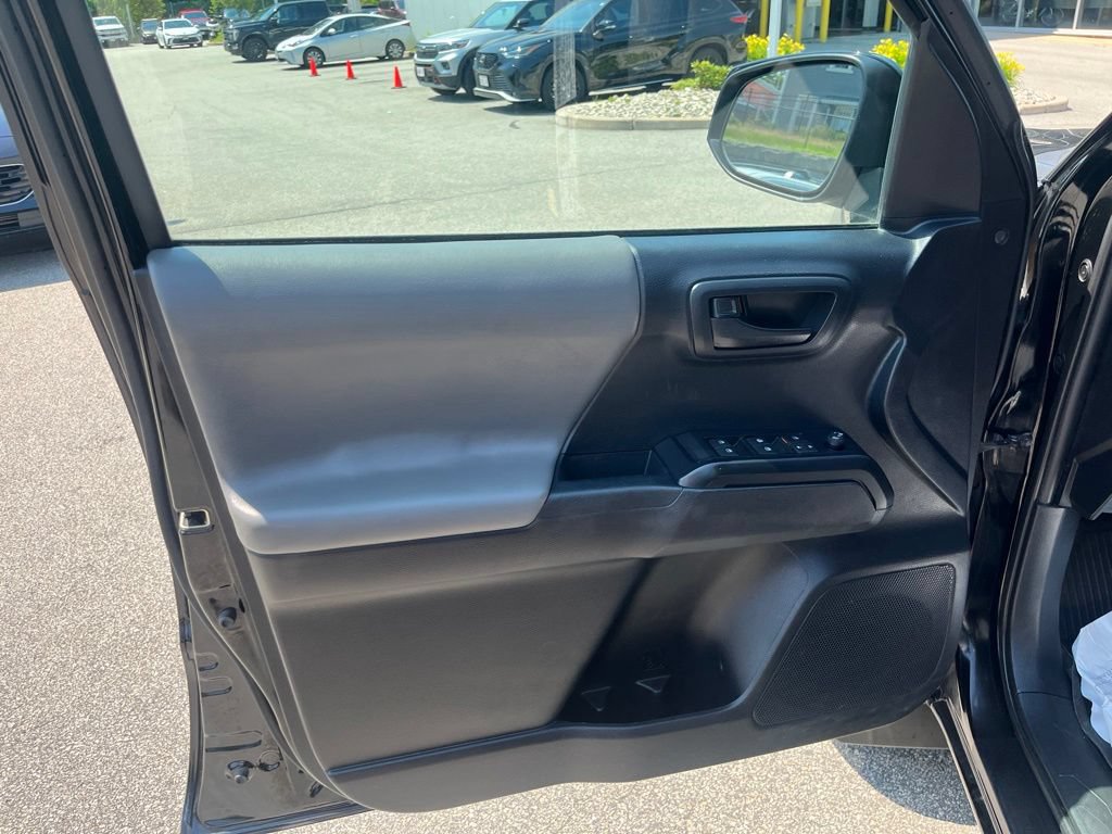 Used 2019 Toyota Tacoma SR w/ SR Convenience Package AWD/4WD image 6