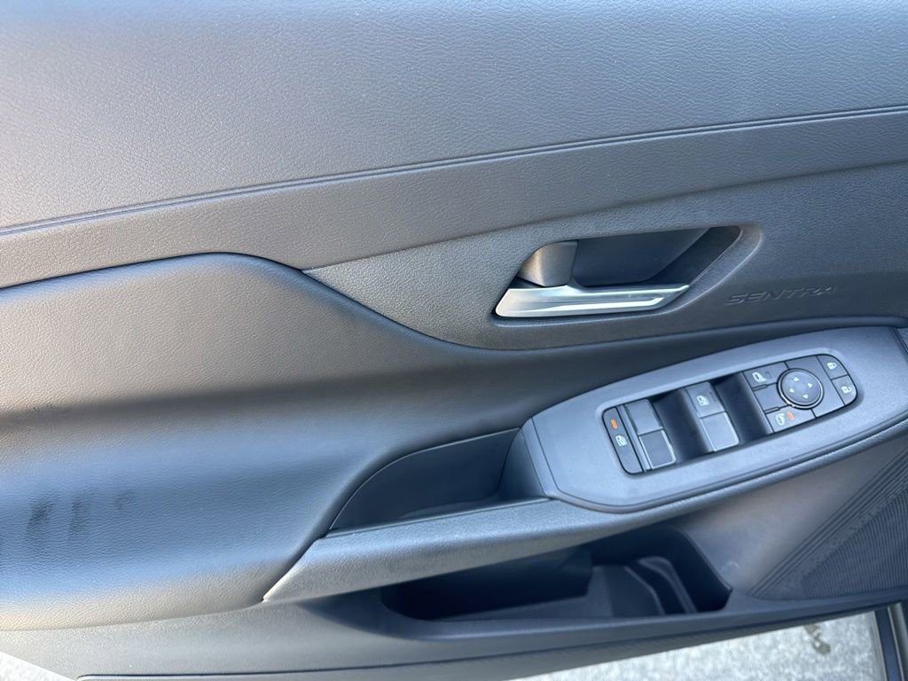 New 2026 Nissan Sentra SV FWD image 12