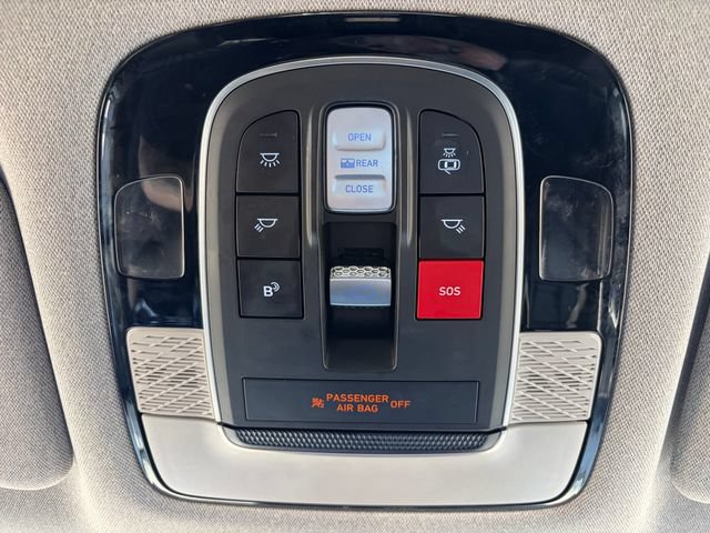 Used 2024 Hyundai Palisade Limited AWD/4WD image 30