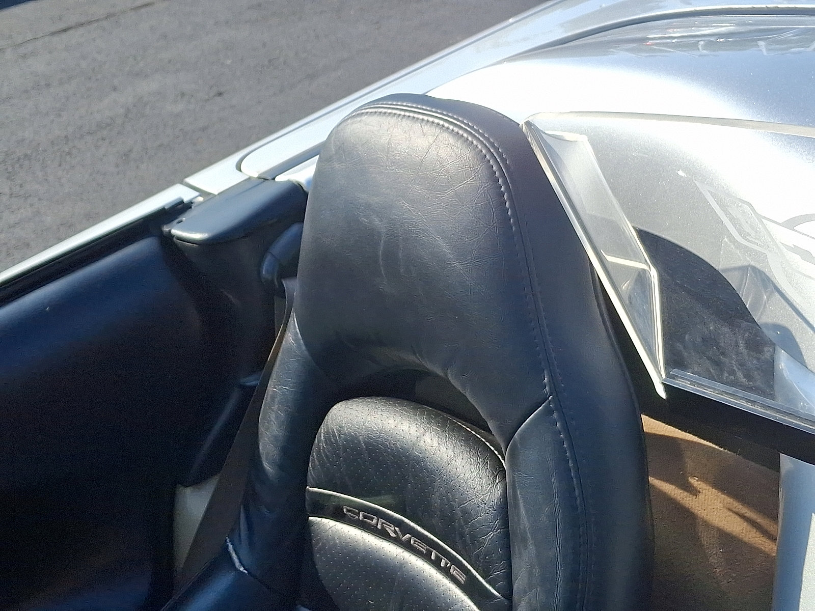 Used 2002 Chevrolet Corvette Convertible w/ Preferred Equipment Group2 image 17