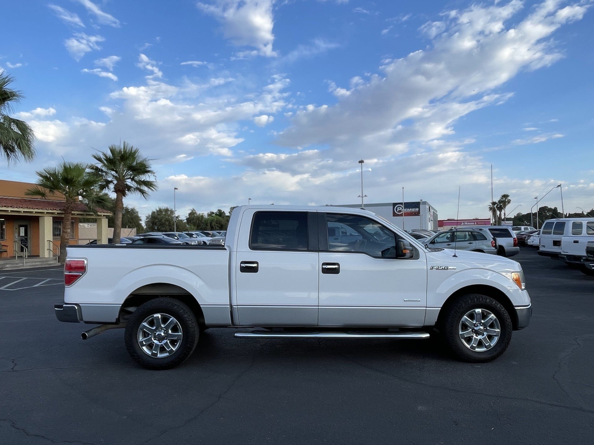 Used 2014 Ford F150 XLT w/ Equipment Group 302A Luxury RWD image 6