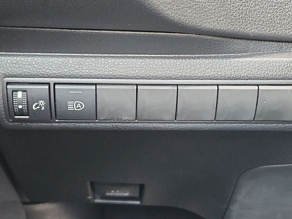 Used 2026 Toyota Corolla LE FWD image 19