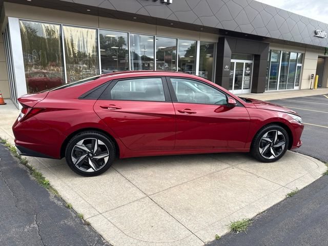 Certified 2023 Hyundai Elantra SEL w/ Convenience Package FWD image 20