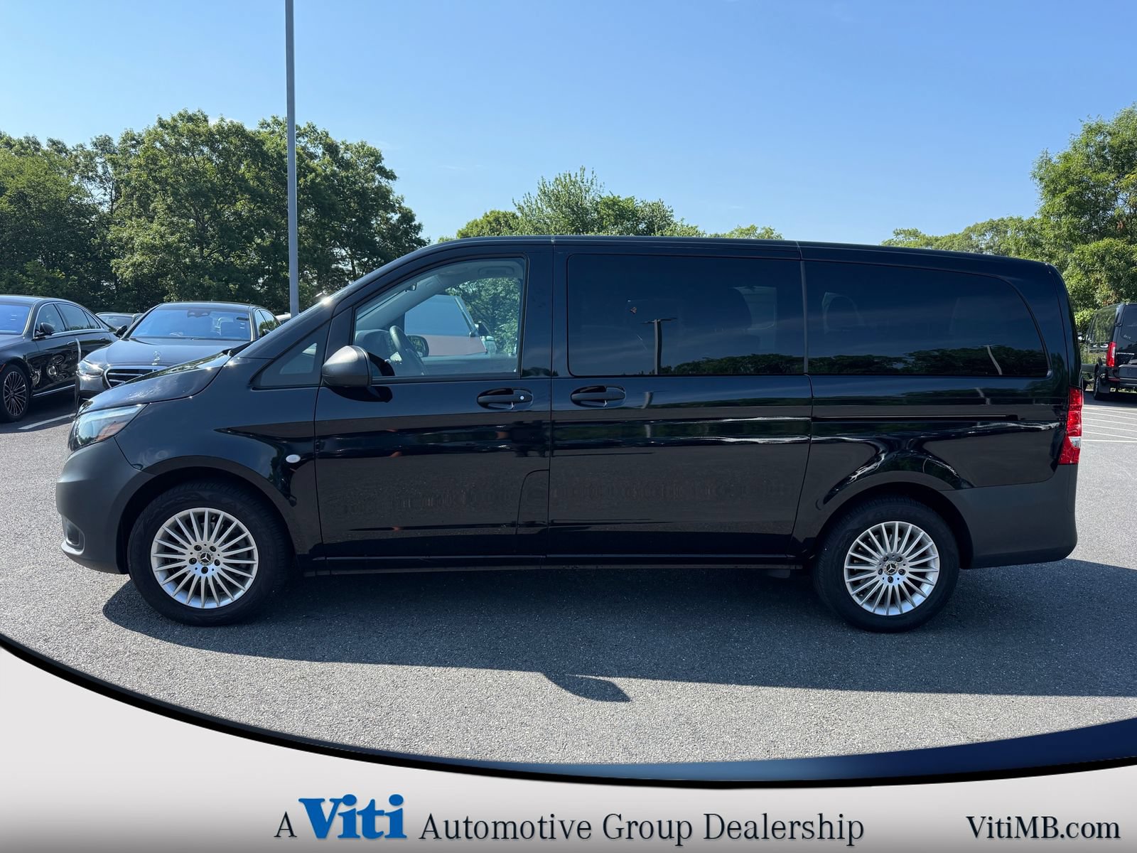 Certified 2023 Mercedes-Benz Metris Passenger image 5